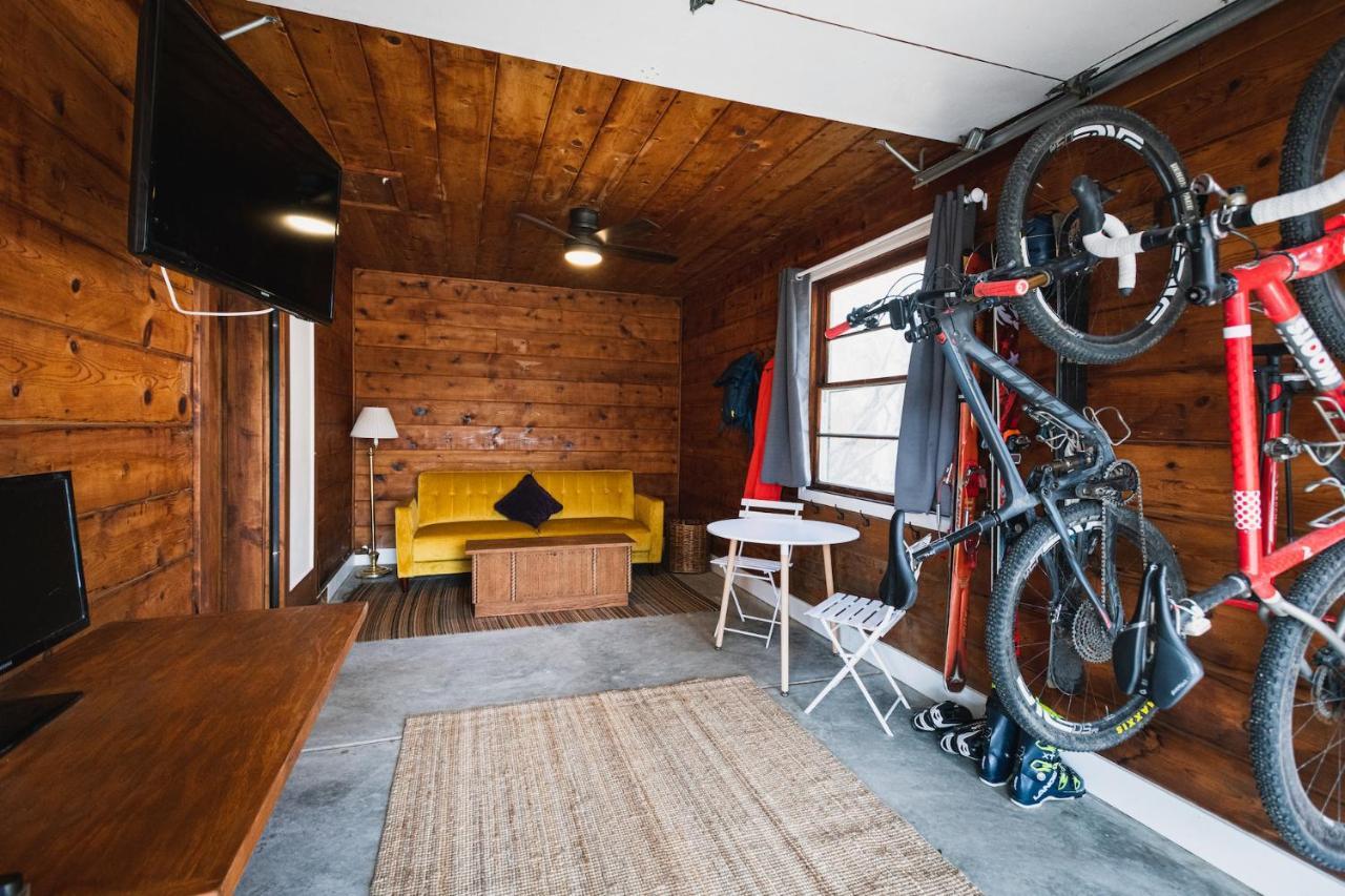 Left Coast Lodge - Pet Friendly Sisters Extérieur photo