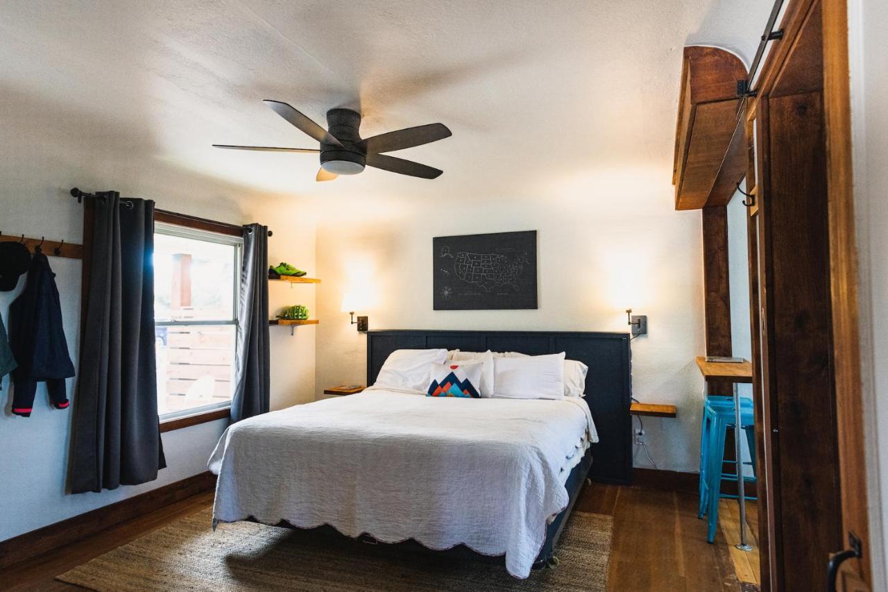 Left Coast Lodge - Pet Friendly Sisters Extérieur photo
