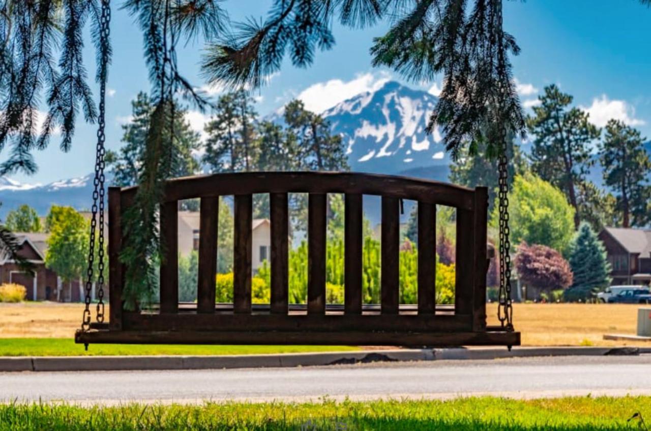 Left Coast Lodge - Pet Friendly Sisters Extérieur photo