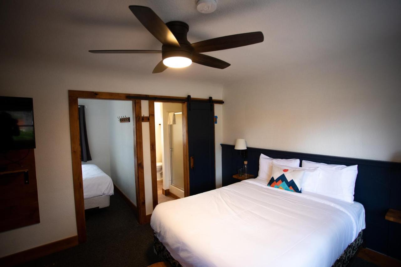 Left Coast Lodge - Pet Friendly Sisters Extérieur photo