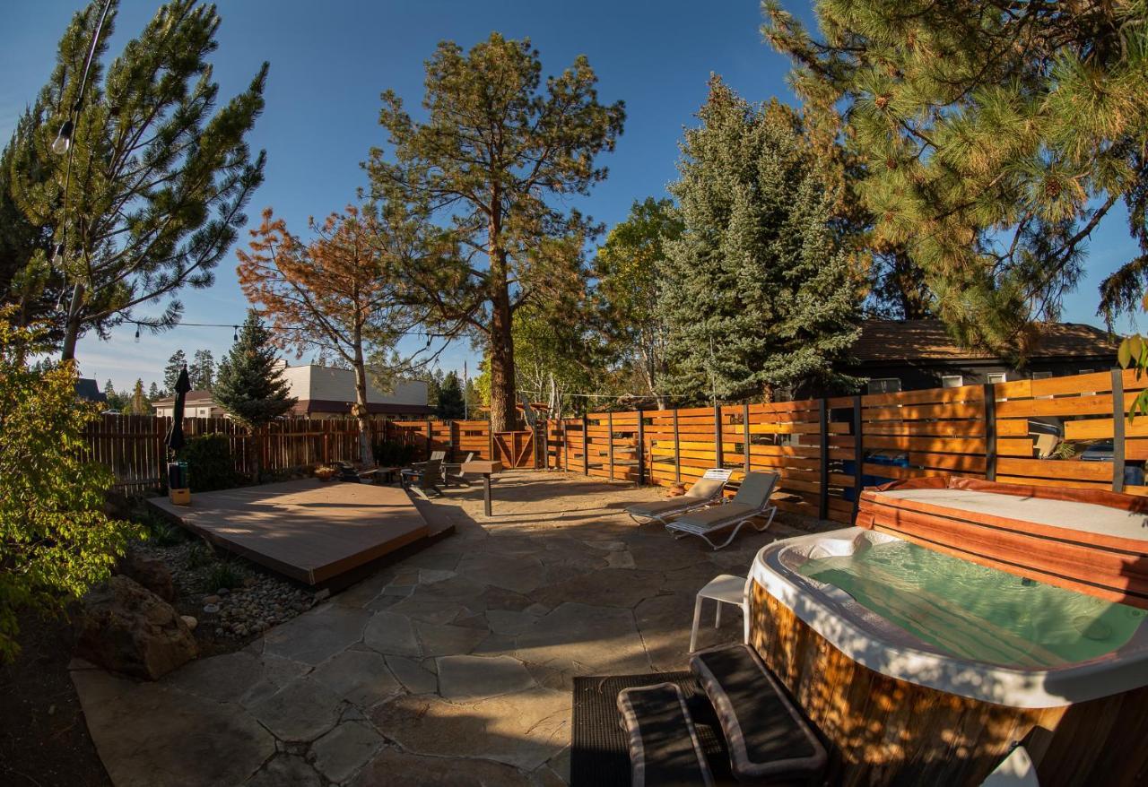 Left Coast Lodge - Pet Friendly Sisters Extérieur photo