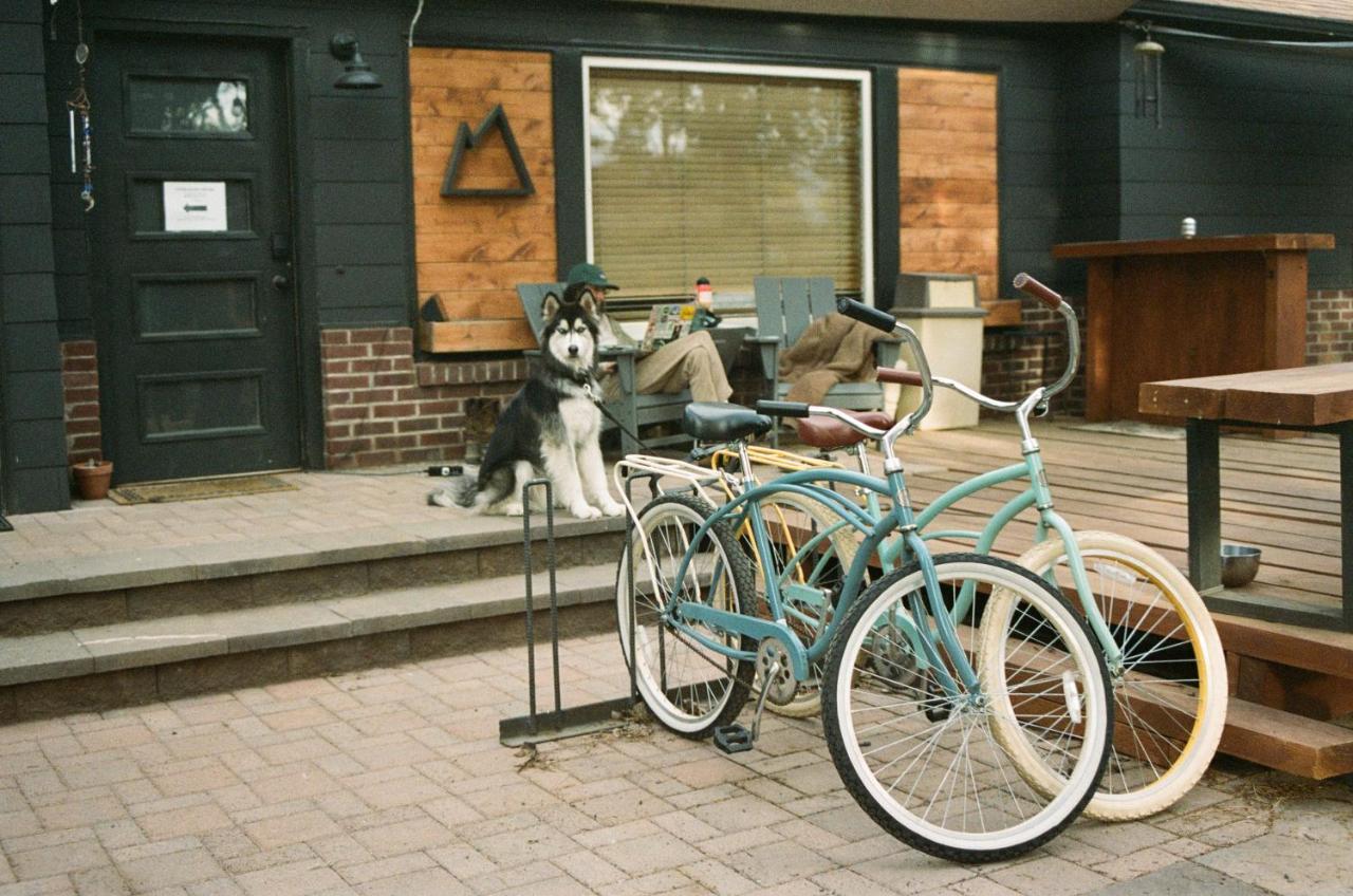 Left Coast Lodge - Pet Friendly Sisters Extérieur photo